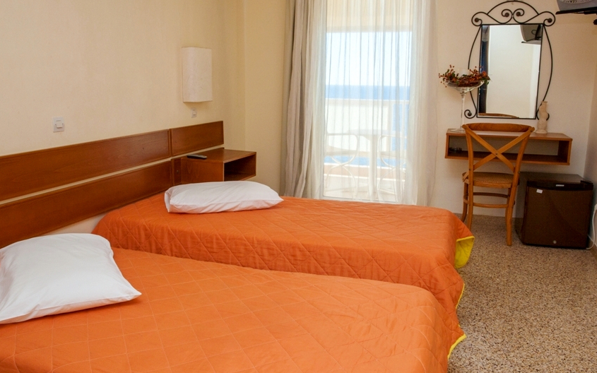 Hotel Limenari, Kyparissia, Schlafzimmer